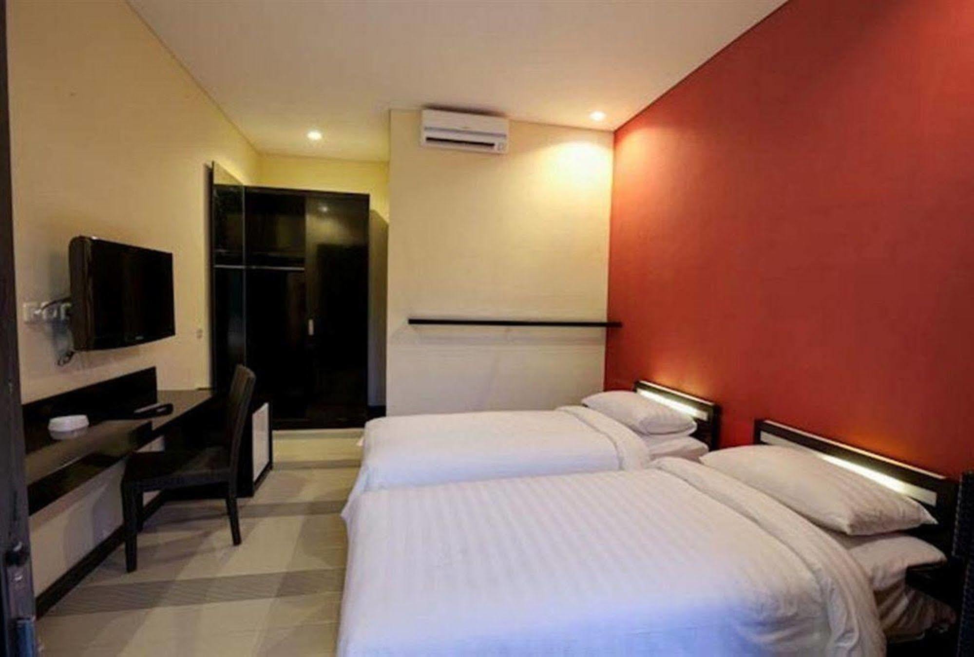 Zuk Hotel Legian  Exterior photo