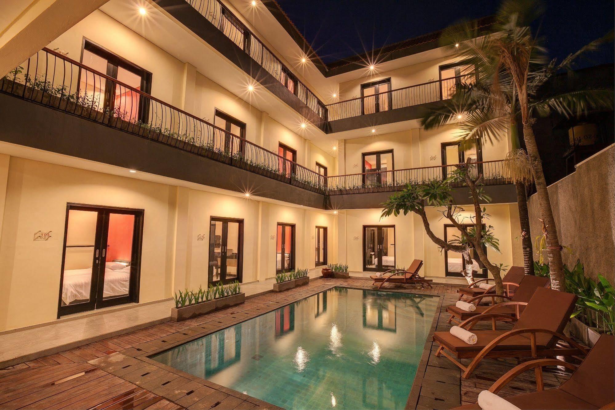 Zuk Hotel Legian  Exterior photo
