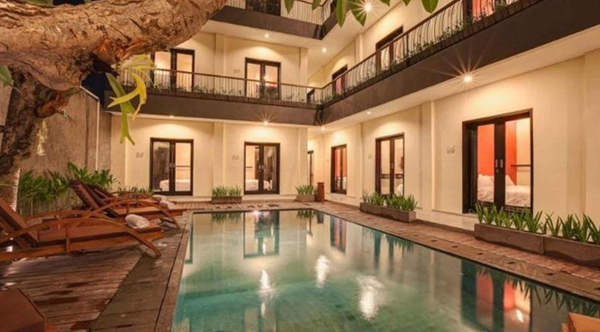 Zuk Hotel Legian  Exterior photo