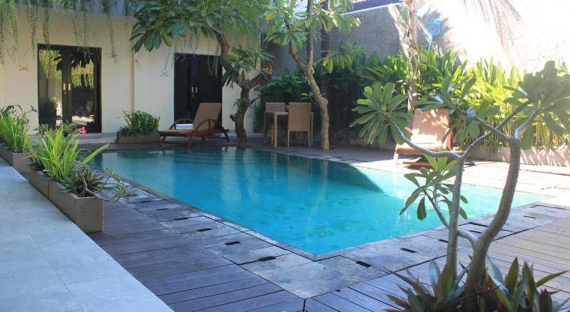 Zuk Hotel Legian  Exterior photo